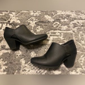Dr Scholl’s Black ankle booties